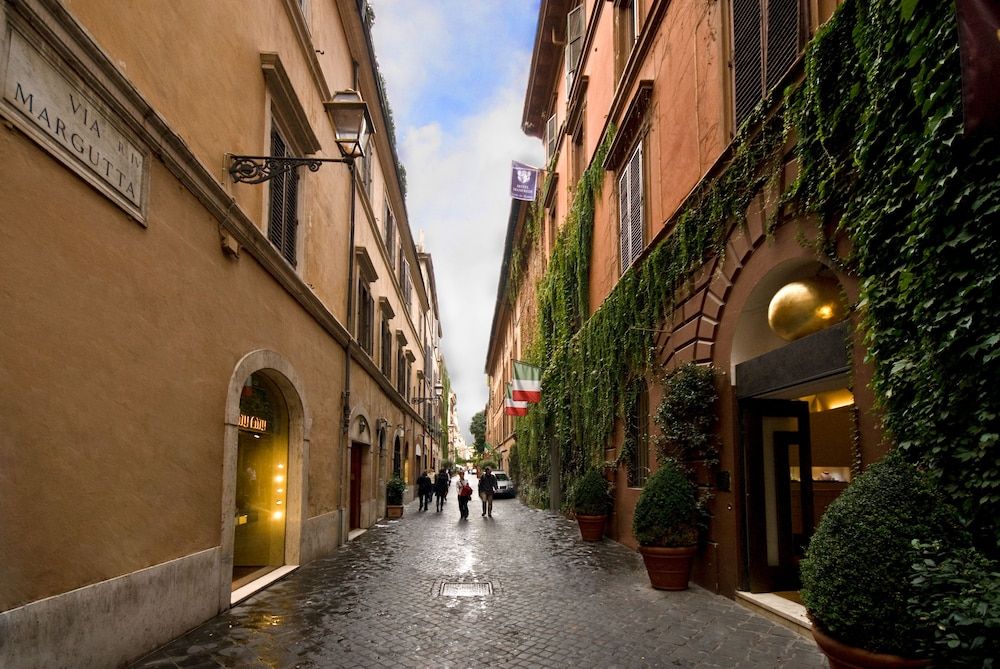 undefined Hotel Manfredi Suite in Rome 7