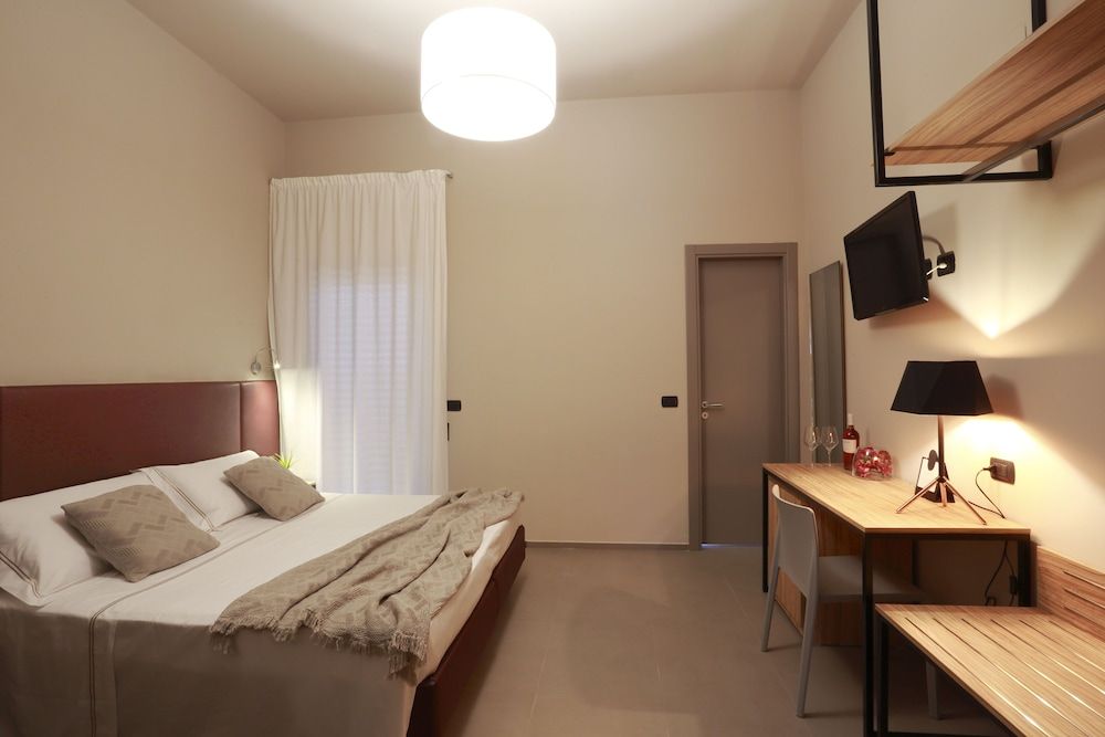 Hotel Aloisi Deluxe Double or Twin Room, 1 Bedroom 2