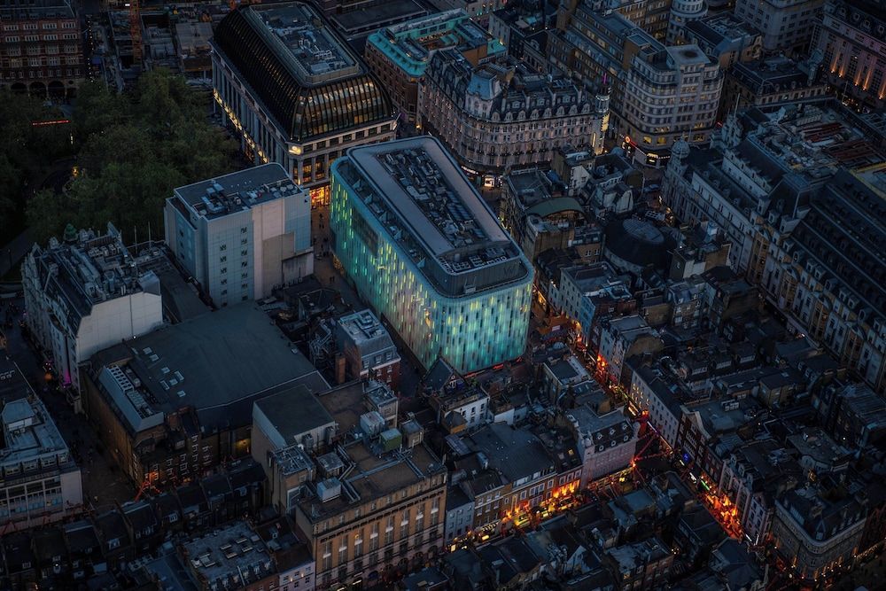 undefined W London 4