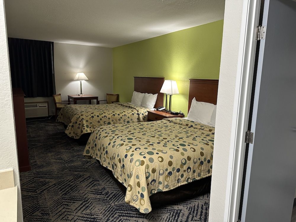 undefined Baymont by Wyndham Omaha SW 2