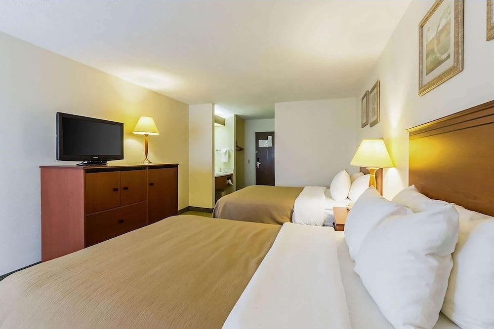 Baymont by Wyndham Omaha SW