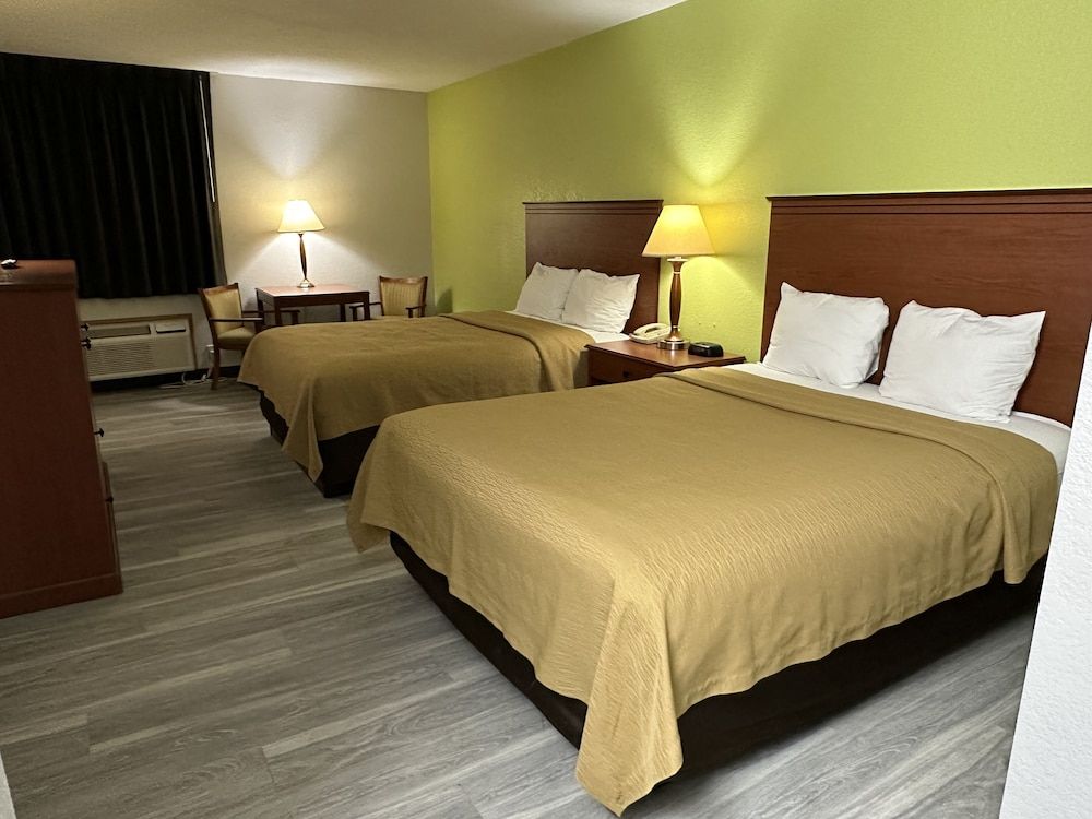 undefined Baymont by Wyndham Omaha SW 6