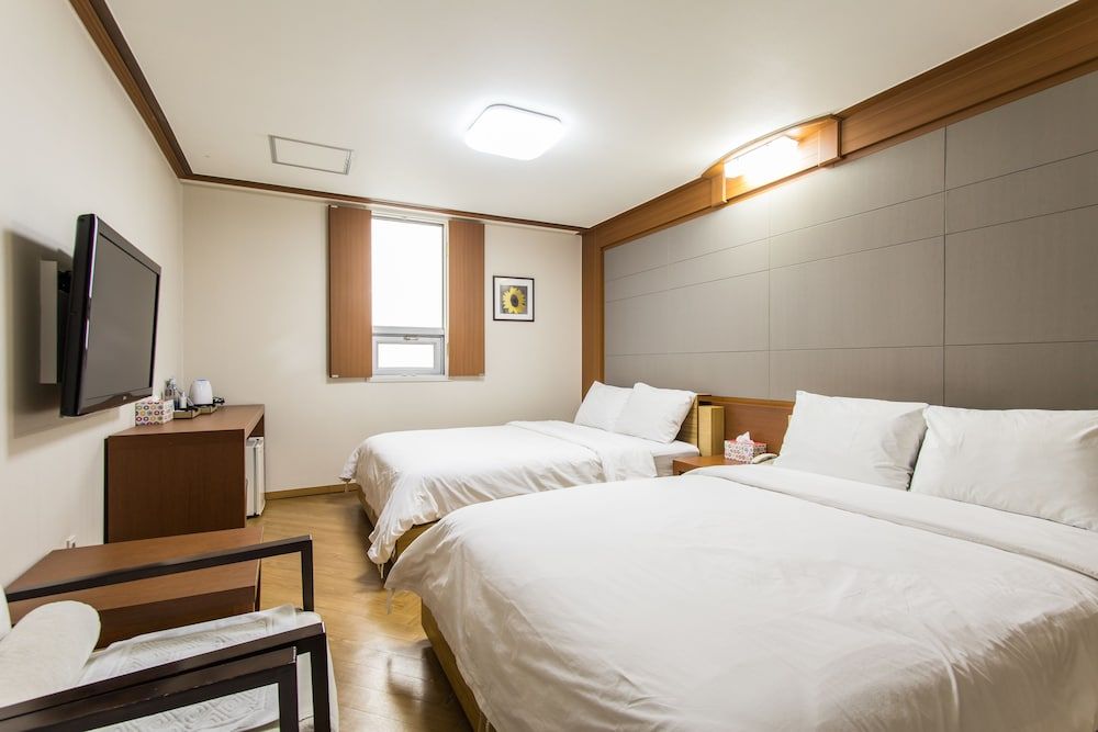 Incheon Airtel Deluxe Twin Room 4