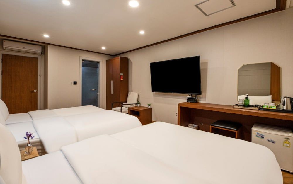 Incheon Airtel Standard Triple Room 4