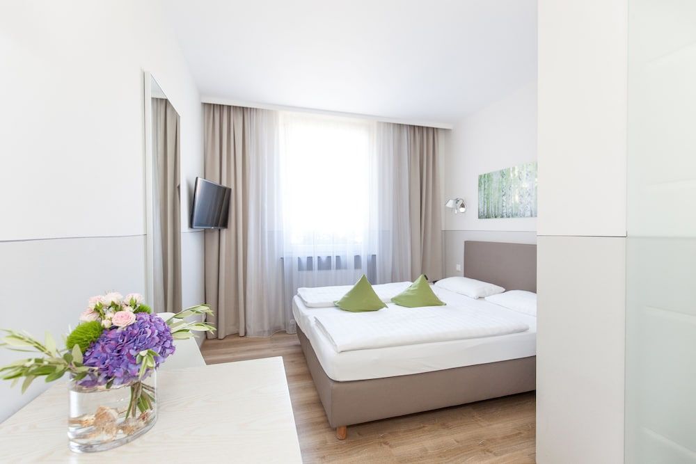 Hotel Franziskaner Standard Double Room 2