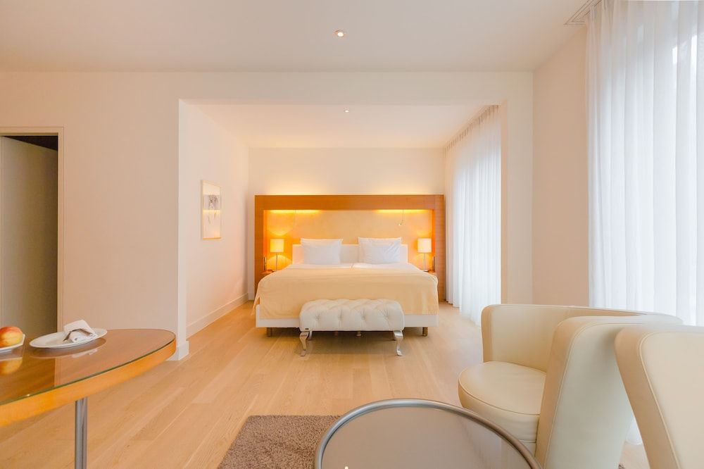 Junior Suite, City View (Street view )