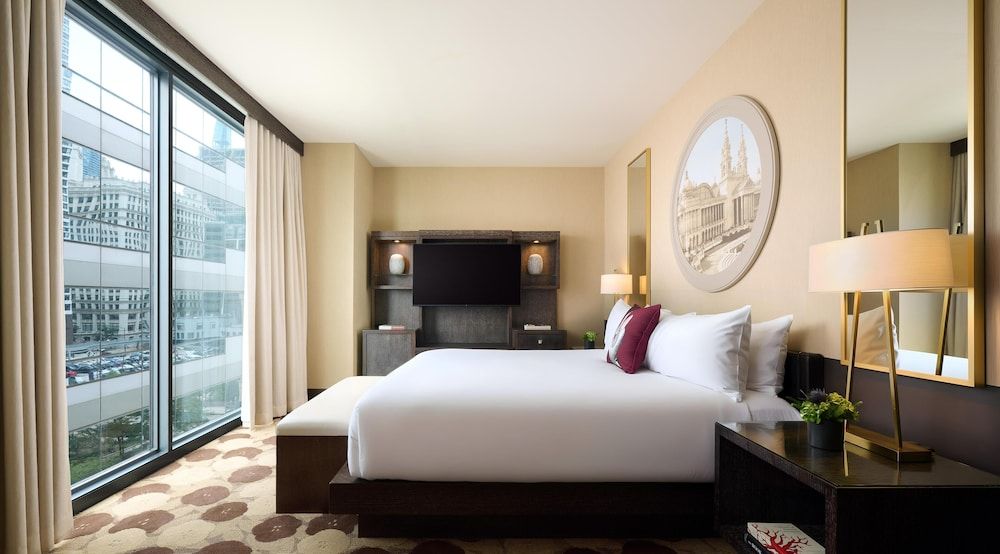 Suite (The Artist Suite)