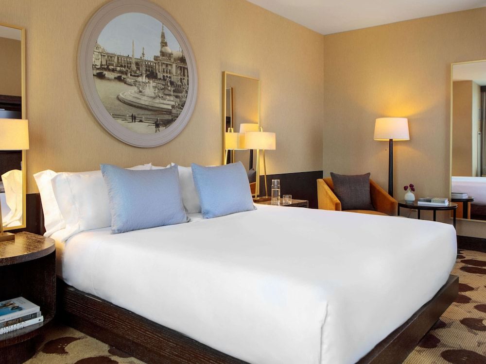 undefined The Royal Sonesta Chicago River North 8