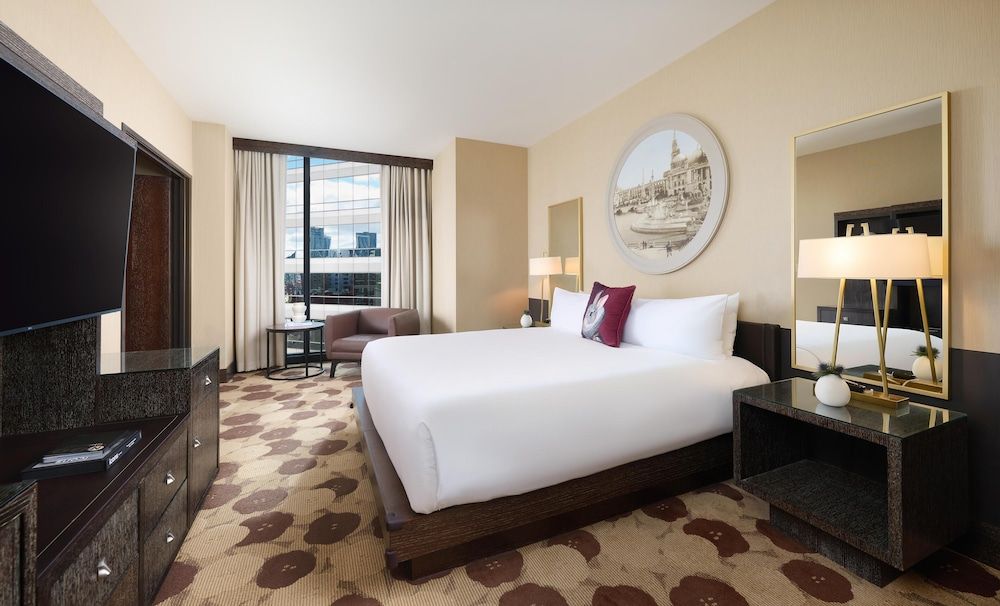 Luxury Suite, 1 King Bed (Spa Suite)