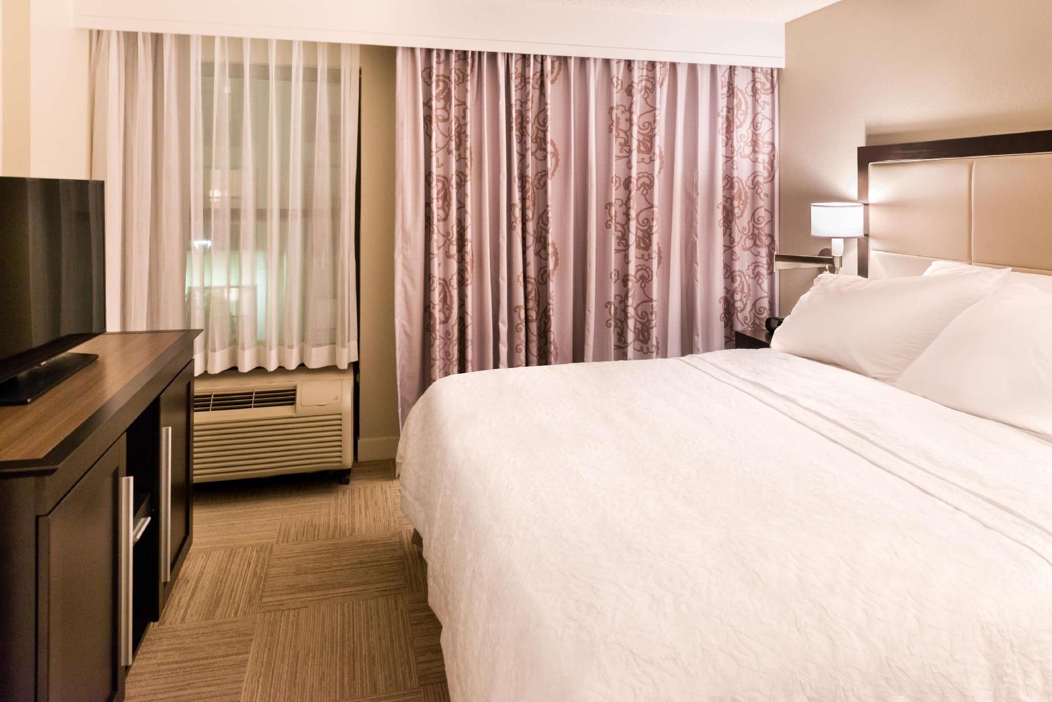 undefined Hampton Inn & Suites Orlando/East UCF Area 5