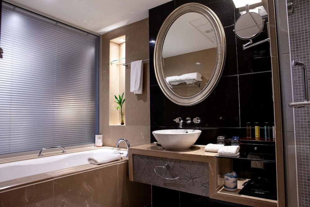 Vision Hotel Business Twin Room 3