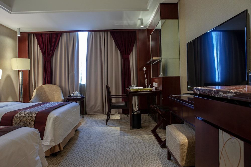 Vision Hotel Business Twin Room 2