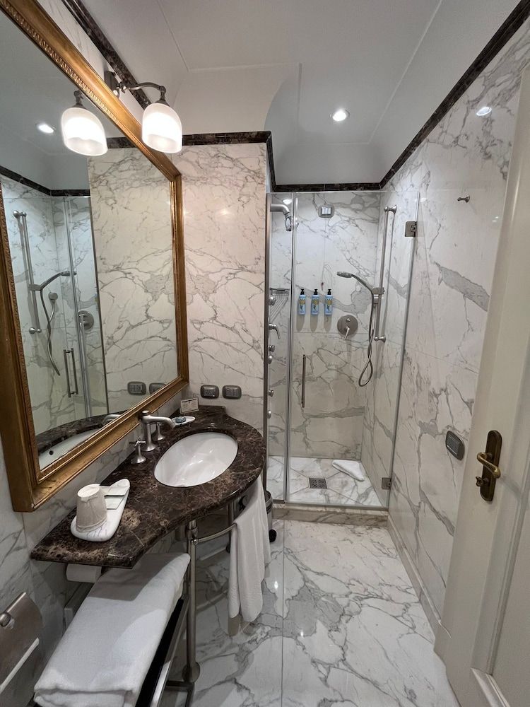 Hotel Villa Duse Prestige Double Room 4