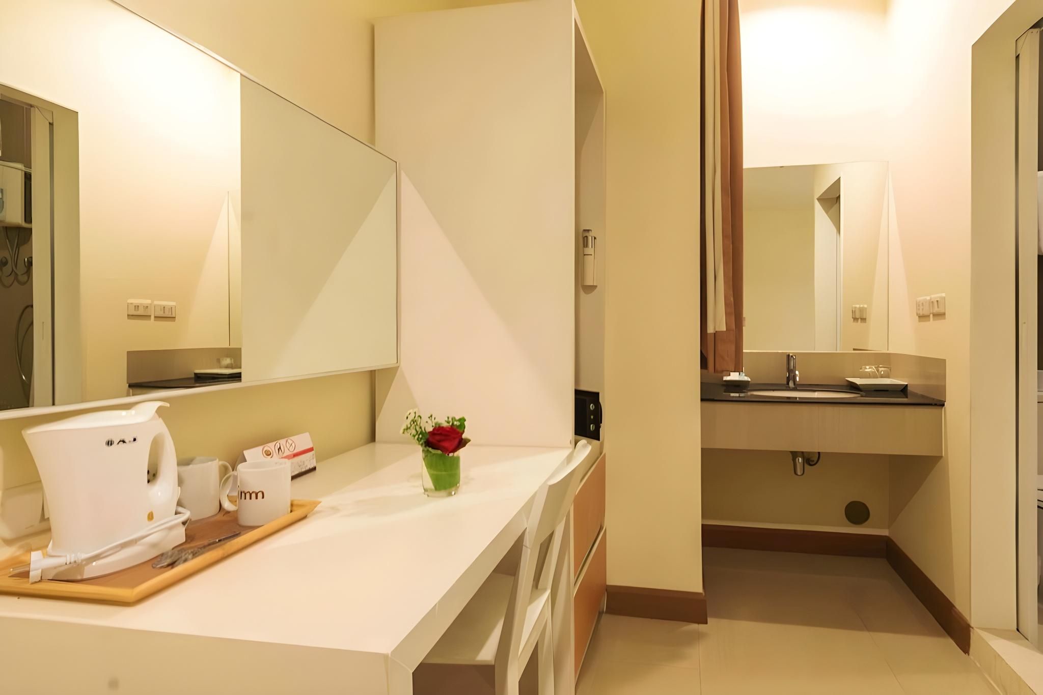 Imm Thaphae Chiang Mai Hotel Superior Room for 2 People 3