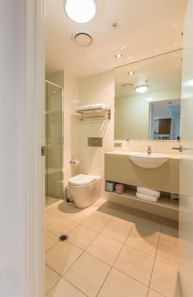 One-Bedroom Apartment Low Floor