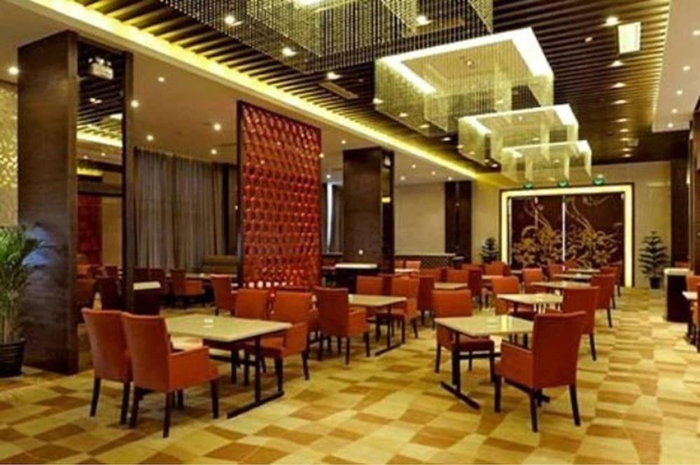 undefined Shanghai Paradise Hotel 10