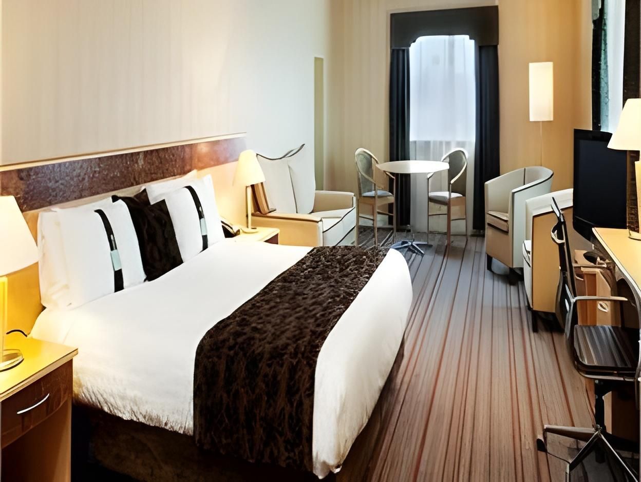 1 Double Bed Non-Smoking