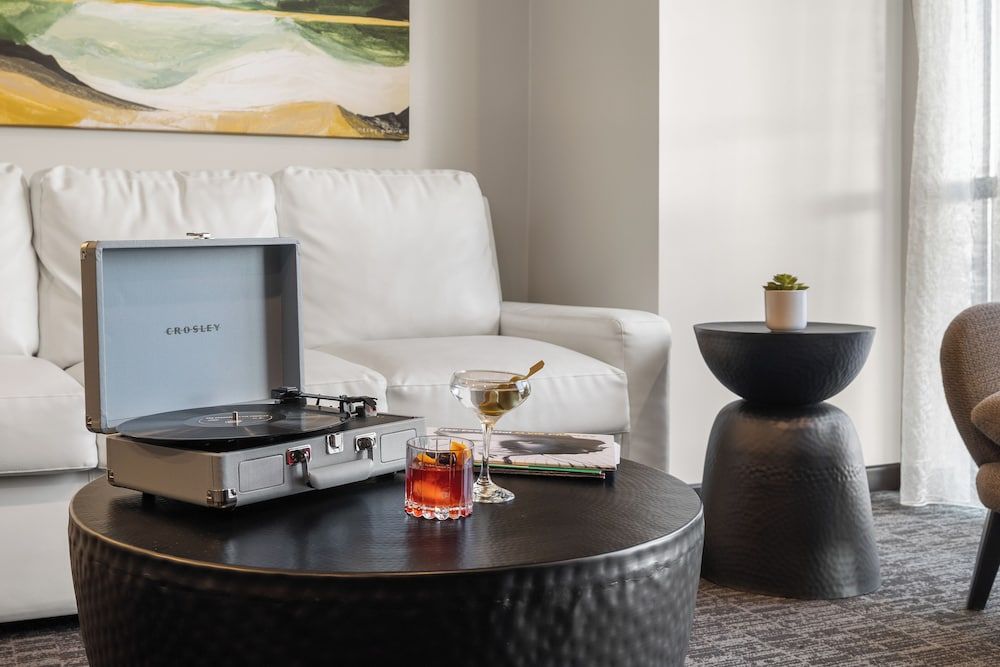 The Oxford Hotel Bend Boutique King 9