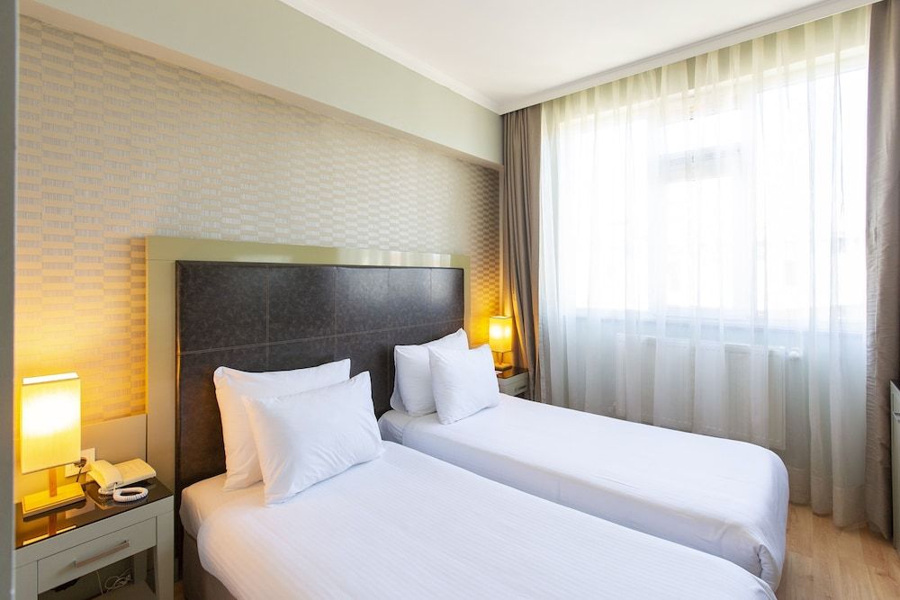 Hotellino Standard Double or Twin Room 5