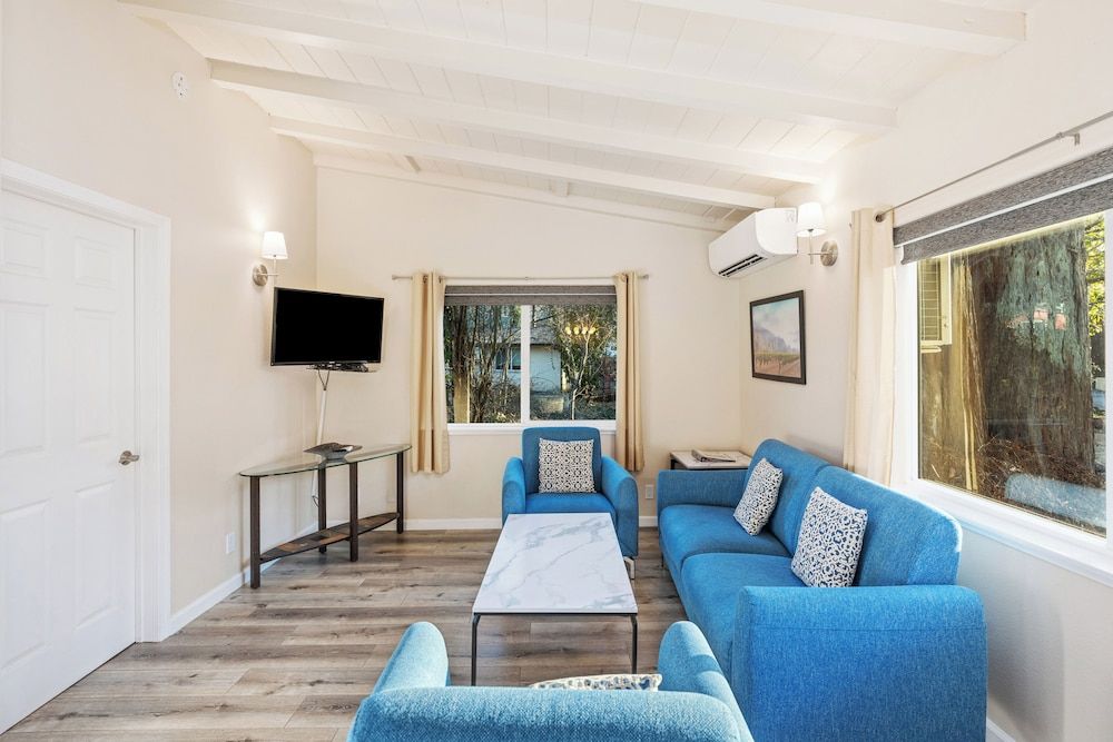 West Sonoma Inn & Spa Cottage, 2 Bedrooms, Kitchen, Valley View 5