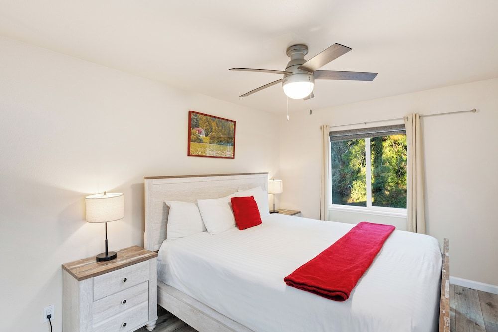 West Sonoma Inn & Spa Cottage, 2 Bedrooms, Kitchen, Valley View 2