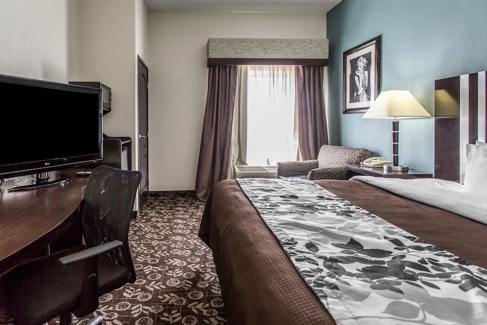 Sleep Inn & Suites West Medical Center