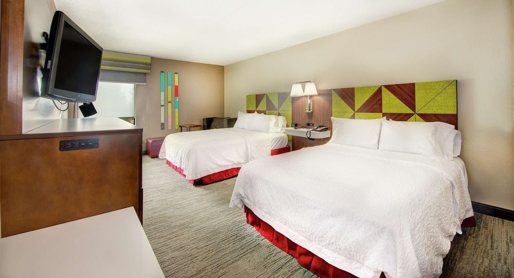 Room, 2 Queen Beds, Accessible, Non Smoking
