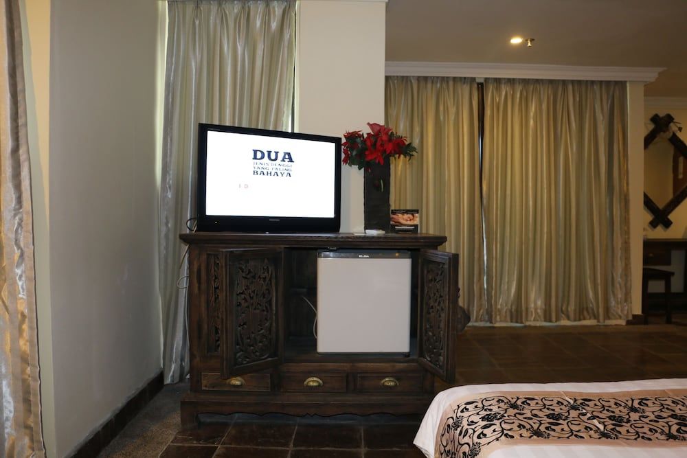 Eagle Bay Hotel Suite, 1 King Bed 10