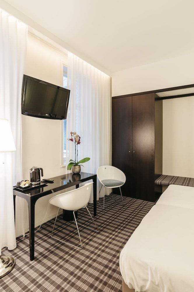 Leopold Hotel Ostend Deluxe Double Room