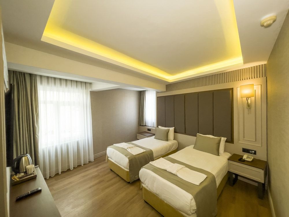 undefined Martinenz Hotel 7