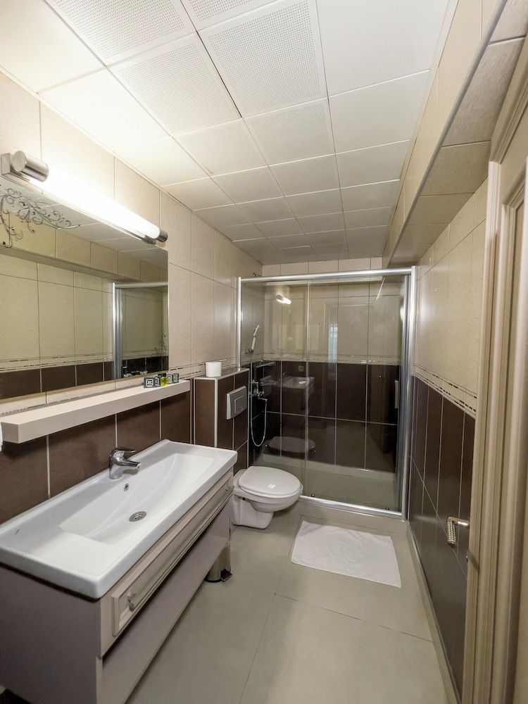 Martinenz Hotel Economy Double Room 4