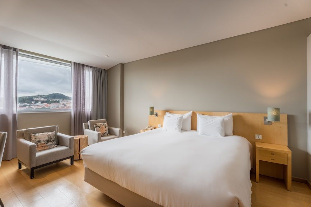 The Lince Azores Single Room