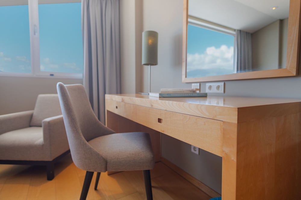 The Lince Azores Family Room 4