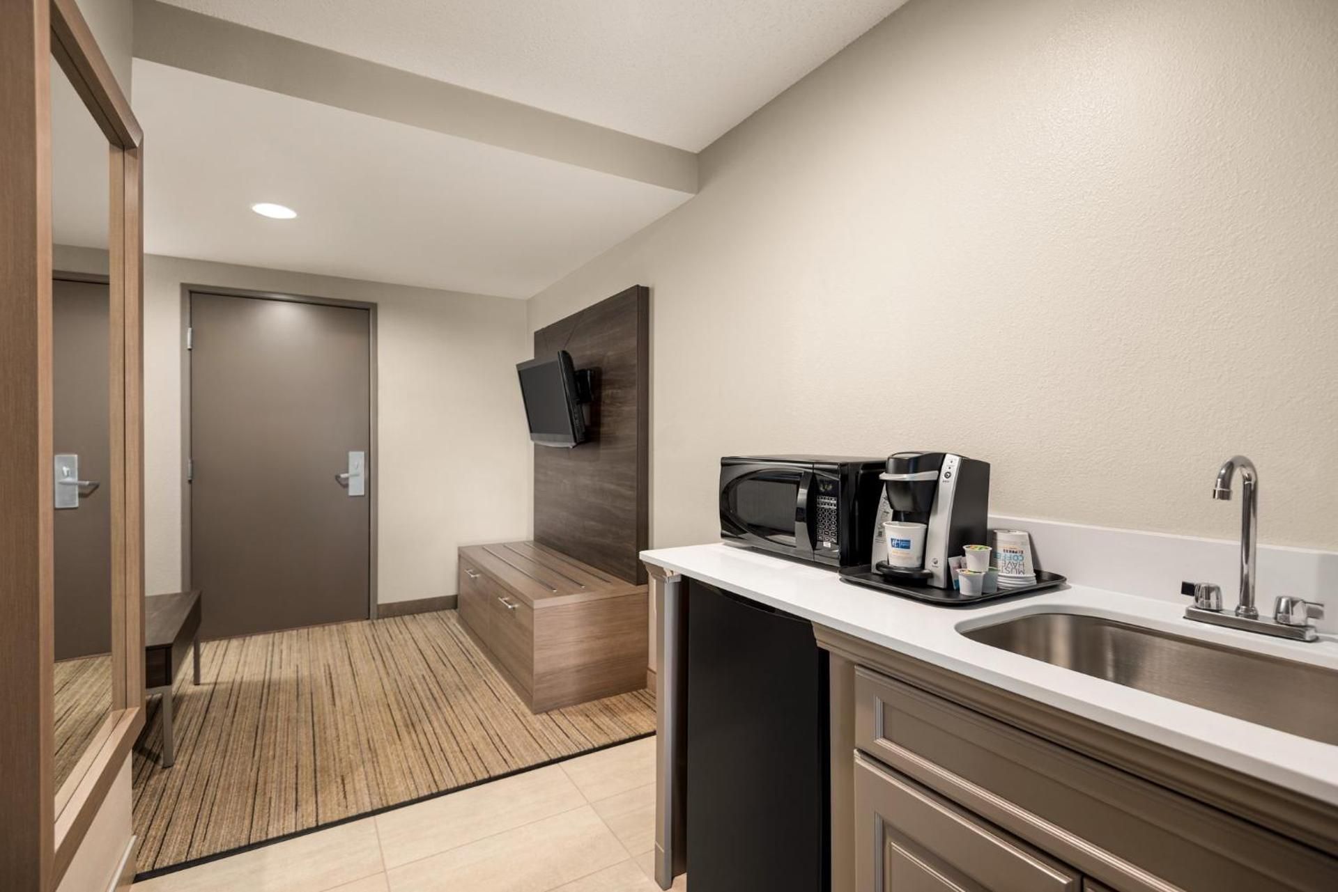 King Suite with Sofa Bed