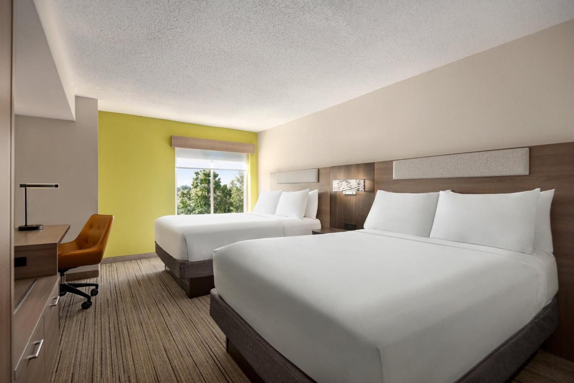 2 Queen Beds Suite