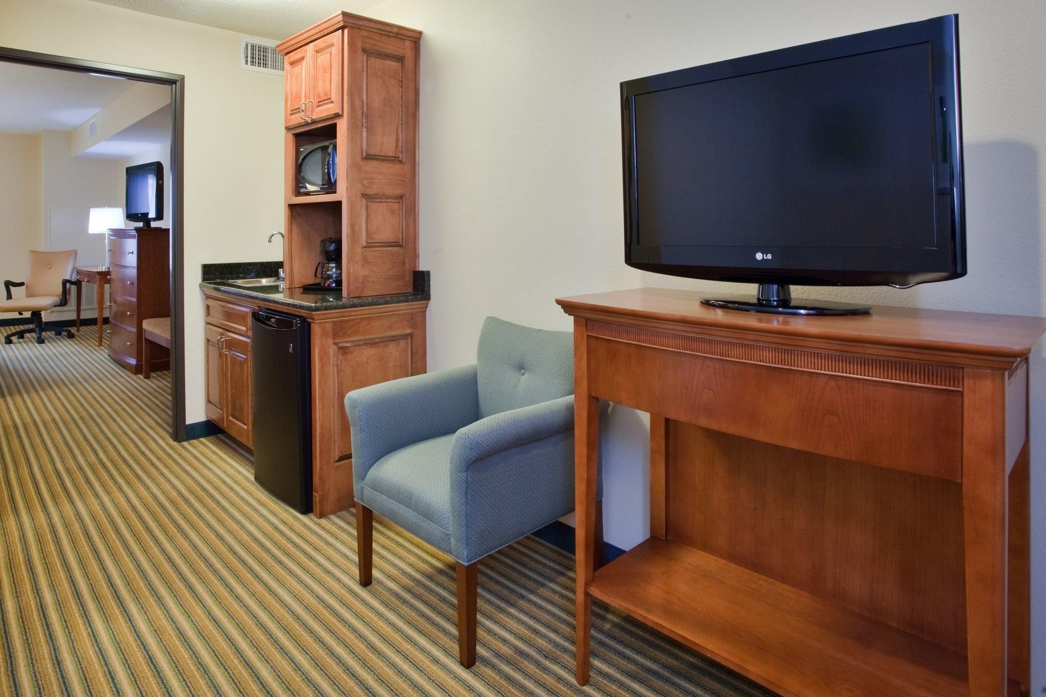2 Queen Beds Suite