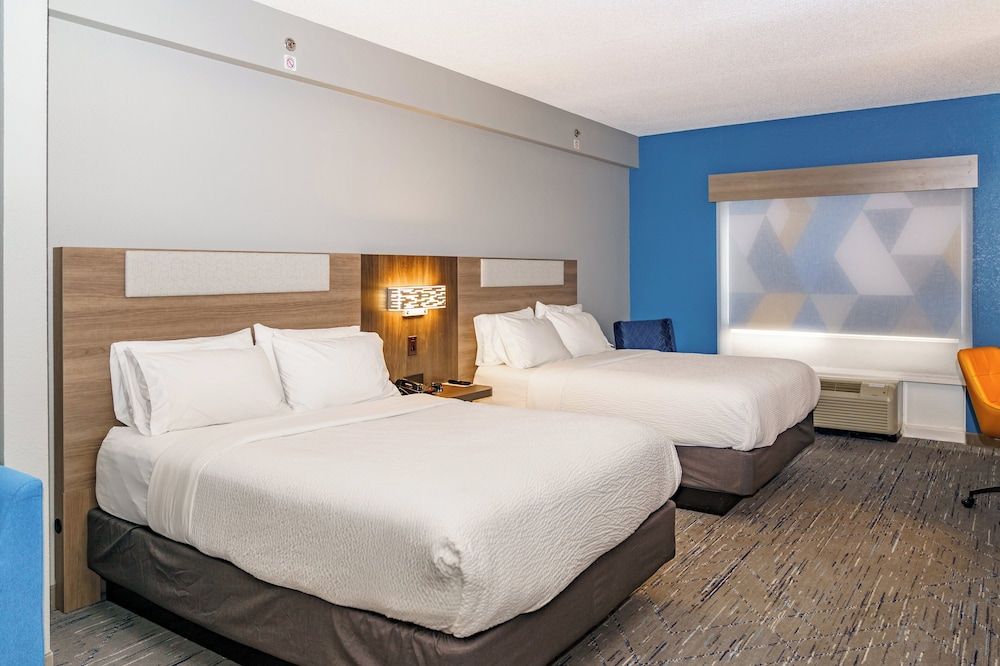 Suite, 2 Queen Beds, Accessible (Communications, Mobility)