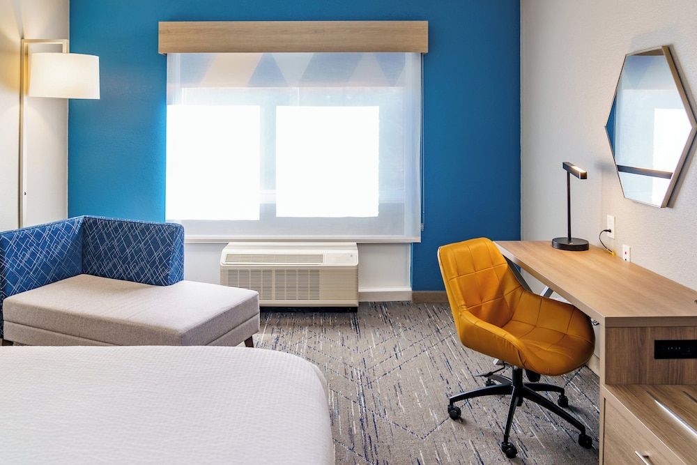 Suite, 1 King Bed