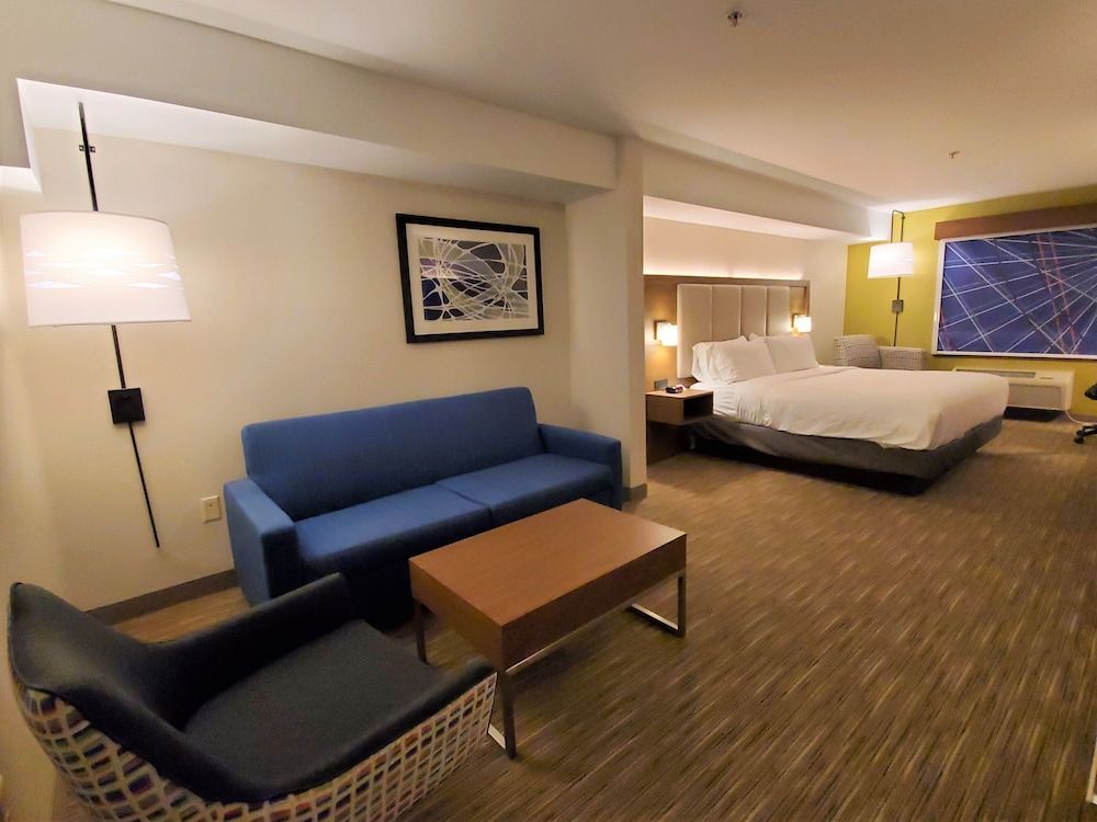 Suite, 1 King Bed