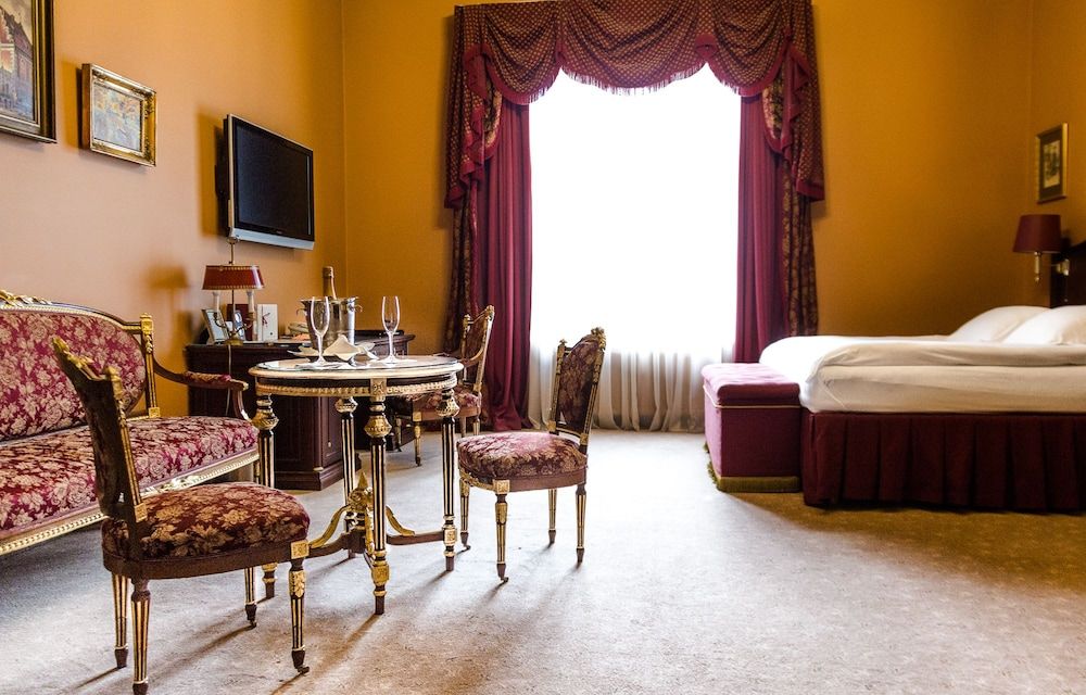 Gallery Park Hotel & SPA, a Châteaux & Hôtels Collection Family Suite 7