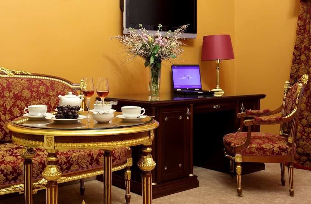 Gallery Park Hotel & SPA, a Châteaux & Hôtels Collection Family Suite 8