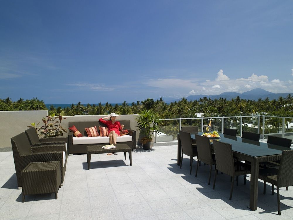 Coconut Grove Rooftop Spa Apartment – 2 Bedroom 2