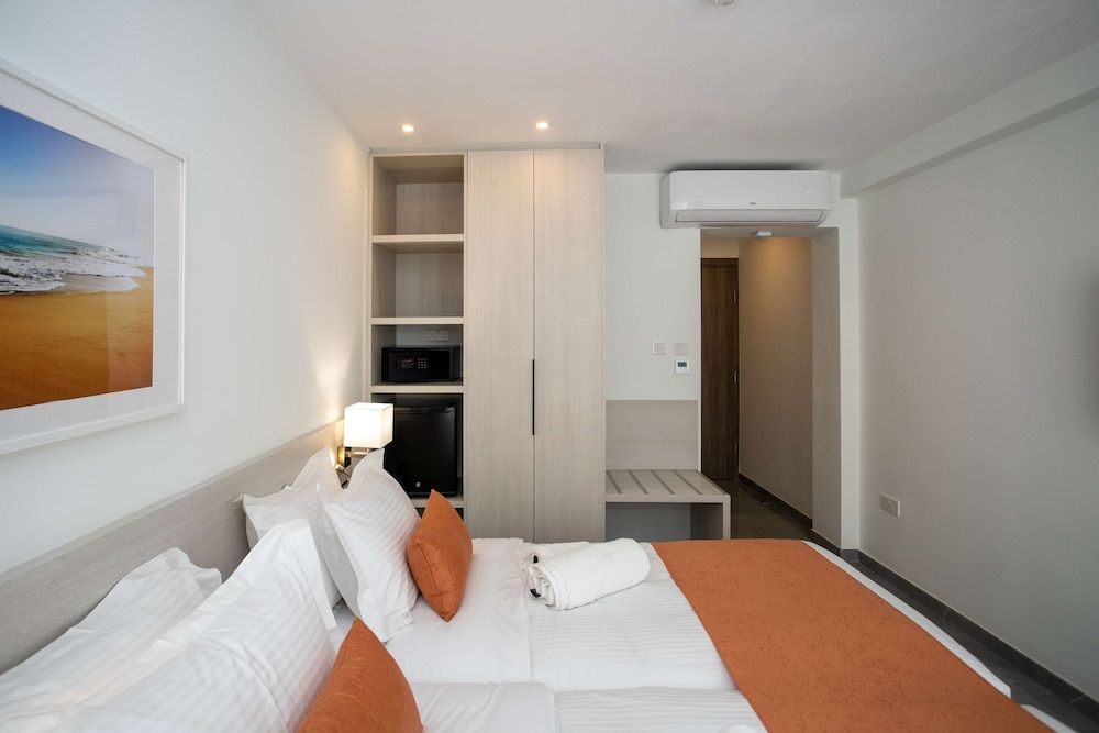 Best Western Plus Larco Hotel Standard Room, 2 Twin Beds, Non Smoking 2