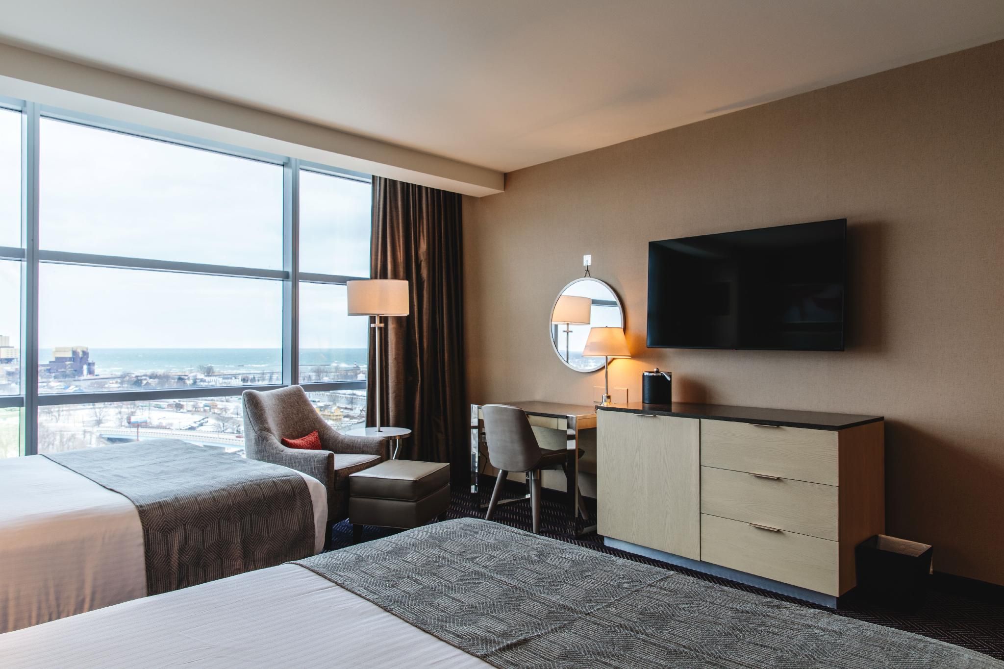 Premium Two Queens Non-Smoking Spa Tower
