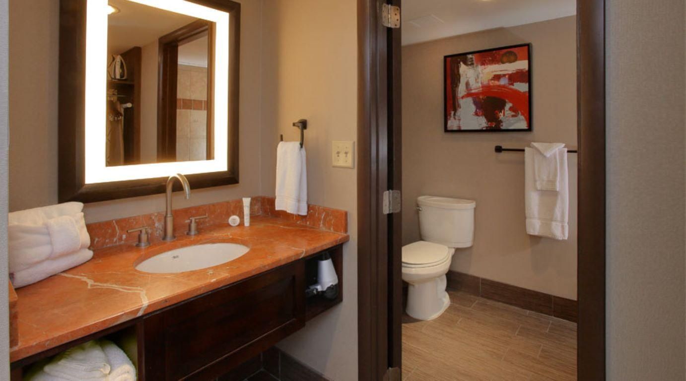 Blue Chip Casino Hotel and Spa Deluxe King Smoking BC Tower 2