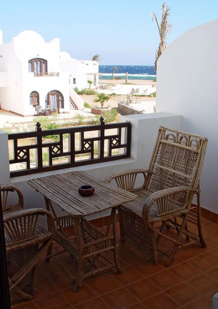 Daniela Village Dahab Comfort Triple Room, Sea View (Daniela village pool view ground flr) 4