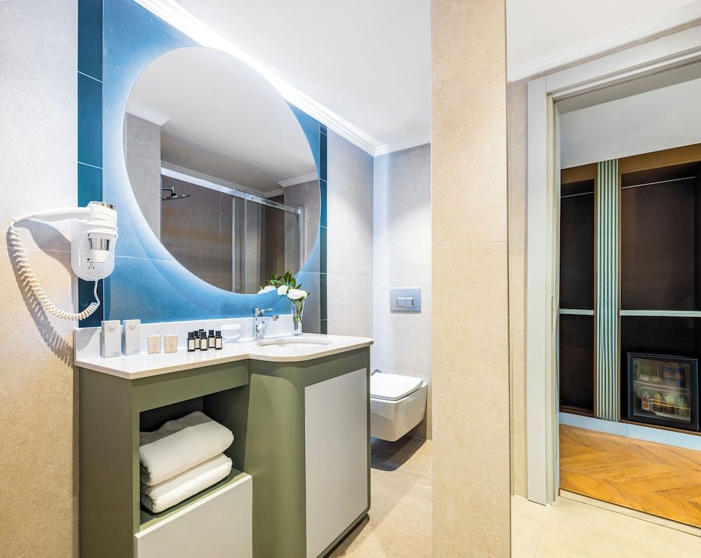 Rast Hotel Sultanahmet Superior Double or Twin Room, Balcony 13