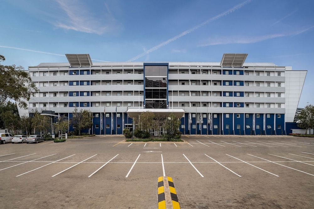 undefined Protea Hotel by Marriott O.R. Tambo Airport 4
