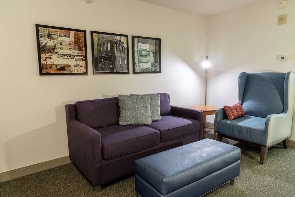 King Bed Suite