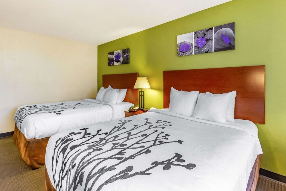 Room, 2 Queen Beds, Accessible, Non Smoking